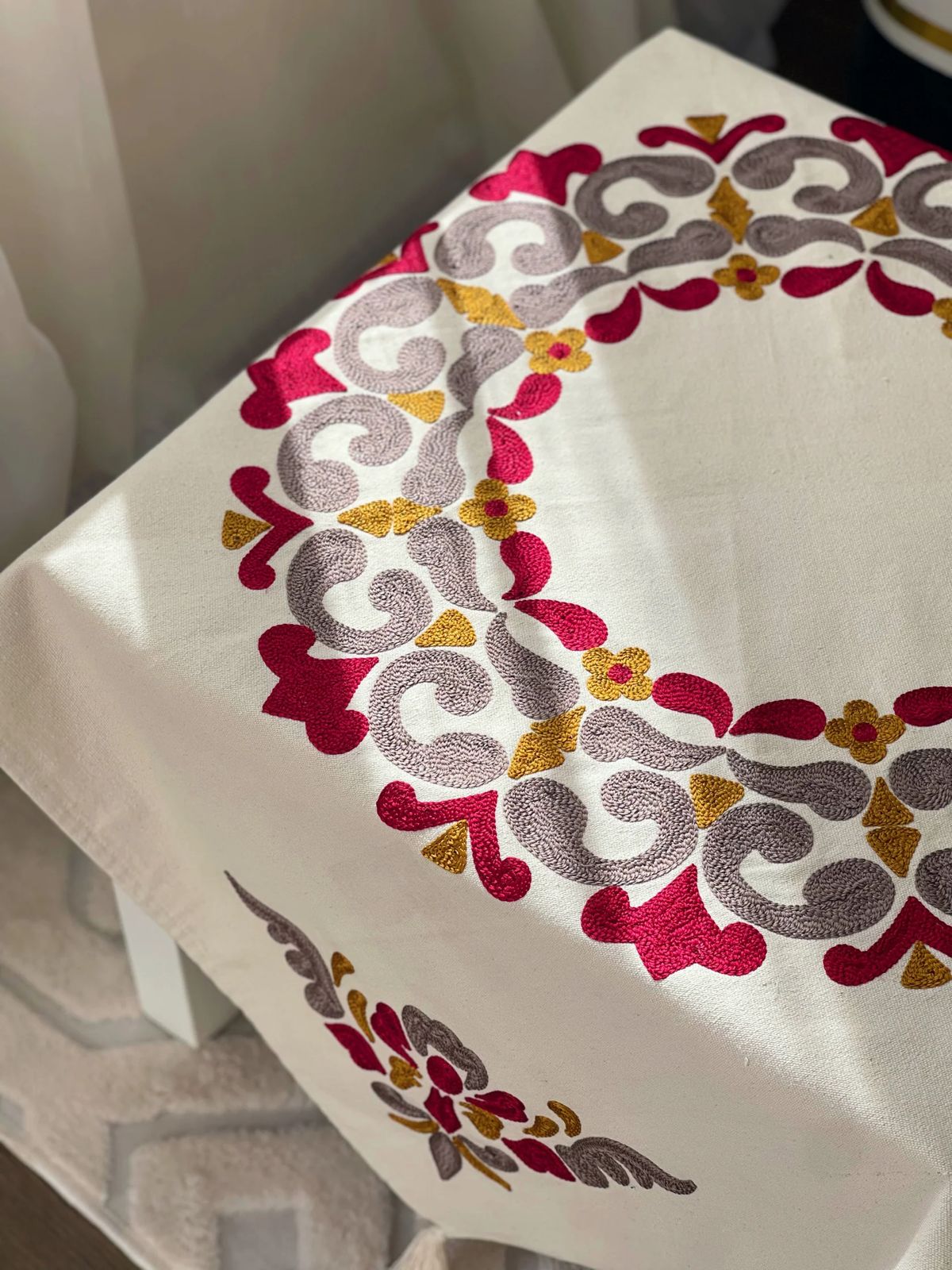 Table cloth