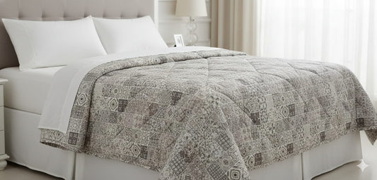 White & Black printed duvet filling