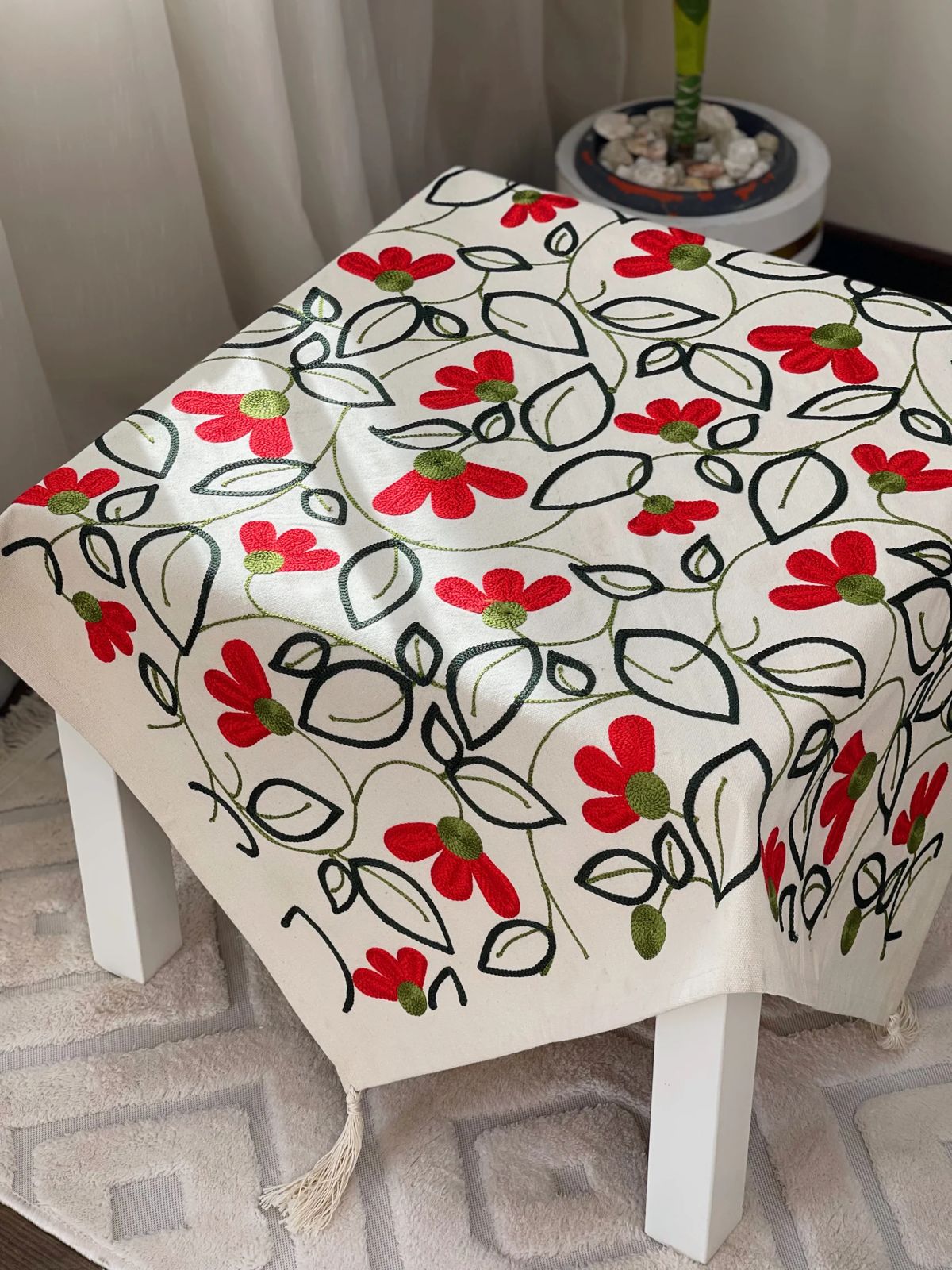 Table cloth